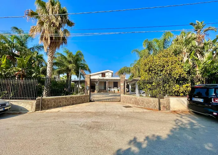 Seaside Villa *